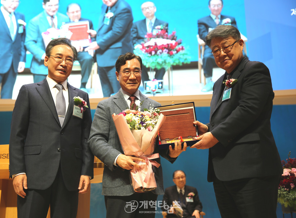 총회 당선인 축하예배 및 영남협의회 정기총회 모습