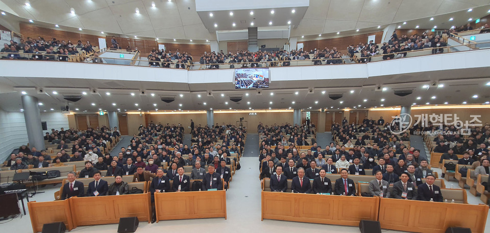 「교회여일어나라위원회」 주최, 「ONE DAY 송년말씀축제」 모습(새로남교회에서)