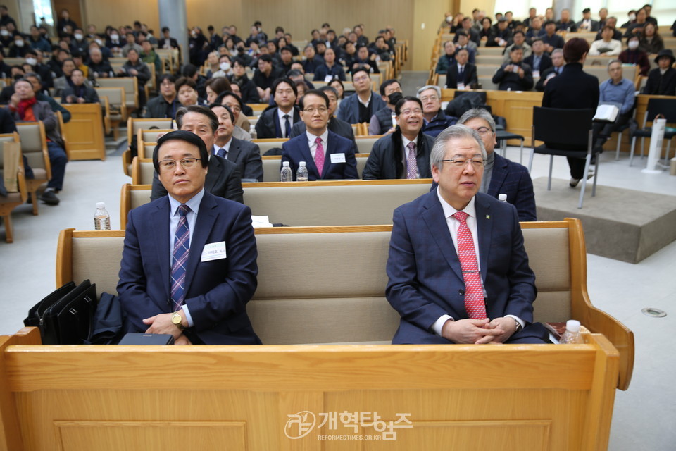 「교회여일어나라위원회」 주최, 「ONE DAY 송년말씀축제」 모습(새로남교회에서)