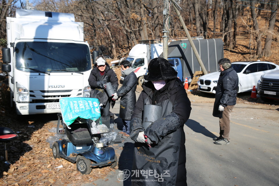 서울ㆍ서북지역장로회, 사랑의 연탄나누기 행사 모습