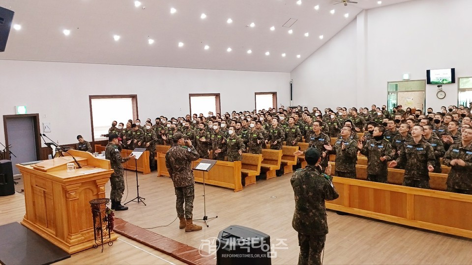 총회 군선교부, 제7보병사단 진중세례식 모습