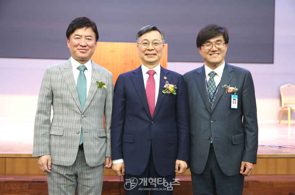 서울ㆍ서북지역남전도회 회원부부수련회 모습