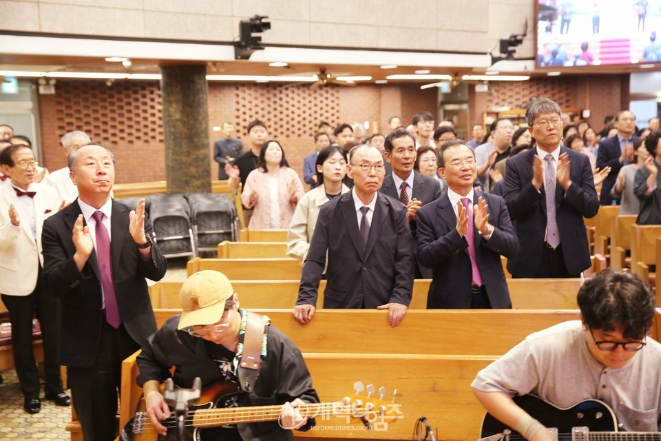 GP선교회 통합 25주년 감사예배 모습