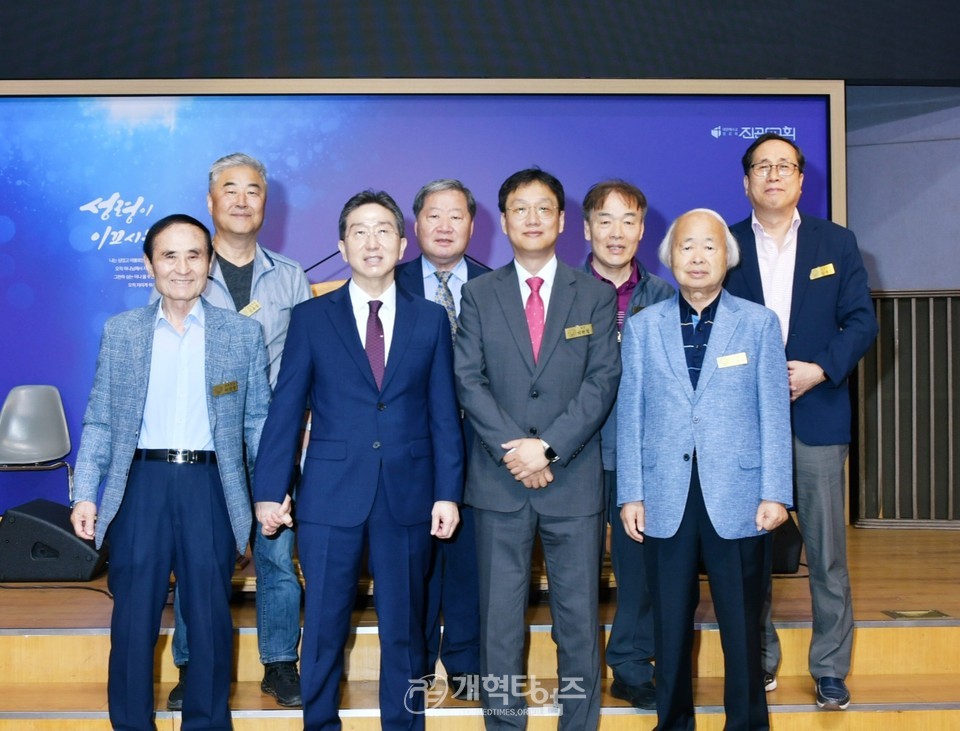 서울노회주일학교 연합경연대회 및 모범자 표창식 모습