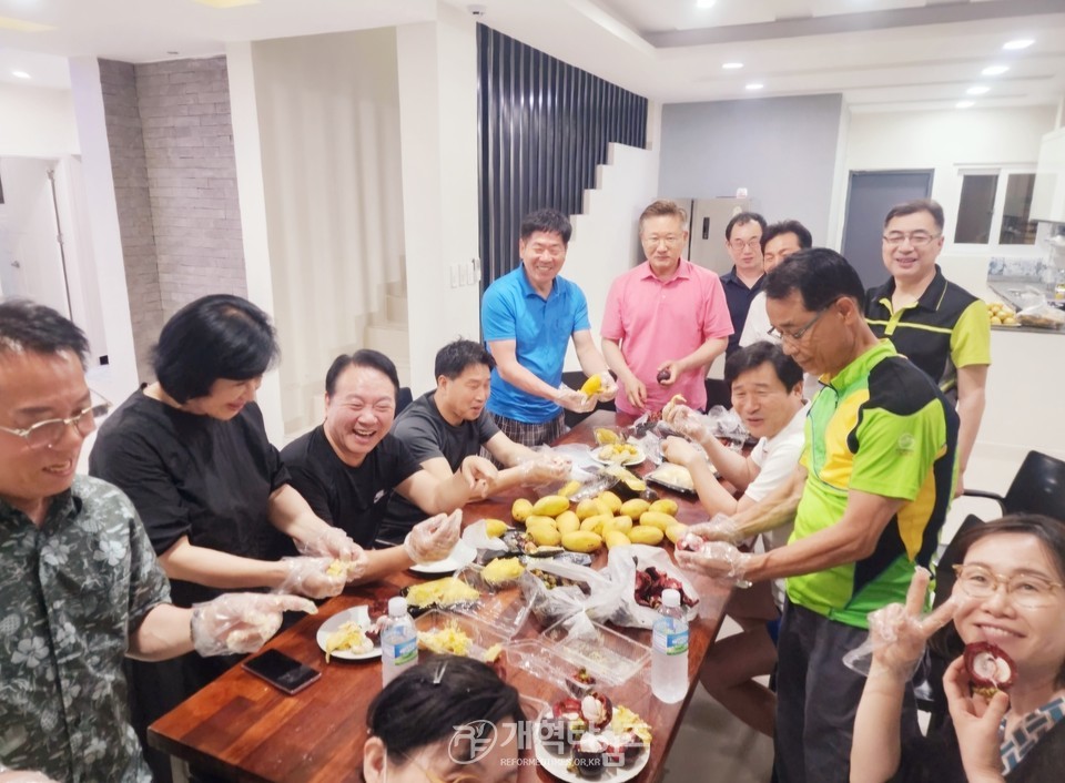 재경호남협의회 임원부부수양회 모습