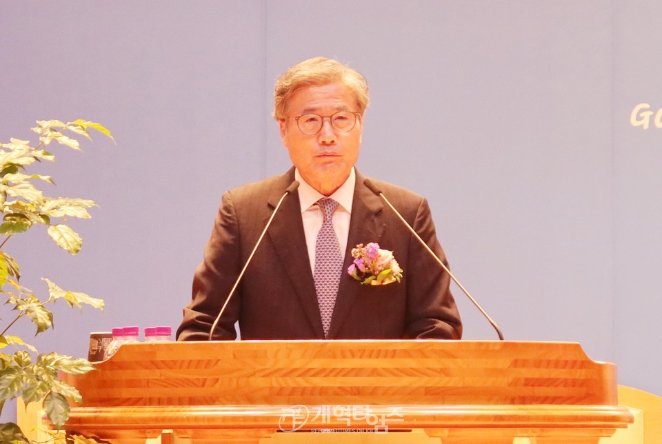 총신대신대원 총동창회 회장, 후원이사장 이.취임감사예배 모습