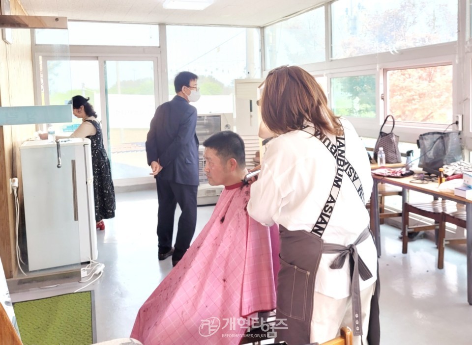 익산 청복교회 자원봉사단 활동 모습
