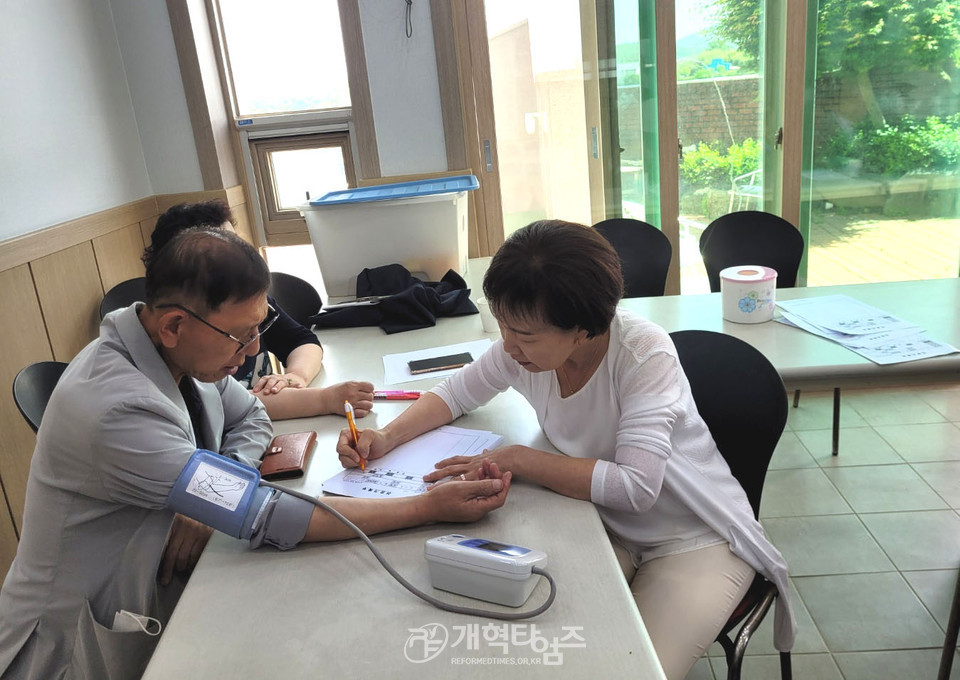 익산 청복교회 자원봉사단 활동 모습