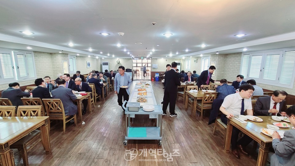 인천노회남전도회 5차 순회헌신예배 모습
