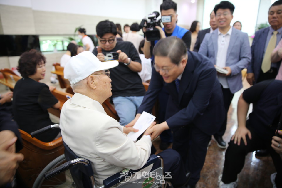 새에덴교회, ‘2024 중앙보훈병원 참전용사 및 국가유공자 위문예배’ 모습