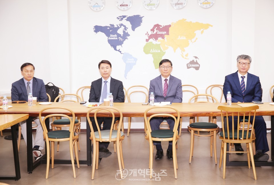 총회세계선교회 선거관리위원회 전체회의 모습