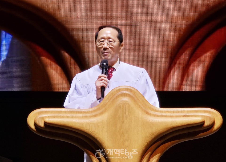 총회군선교회 서울북부지회,「제632차 연무대군인교회 육군훈련소 훈련병 진중세례식」모습