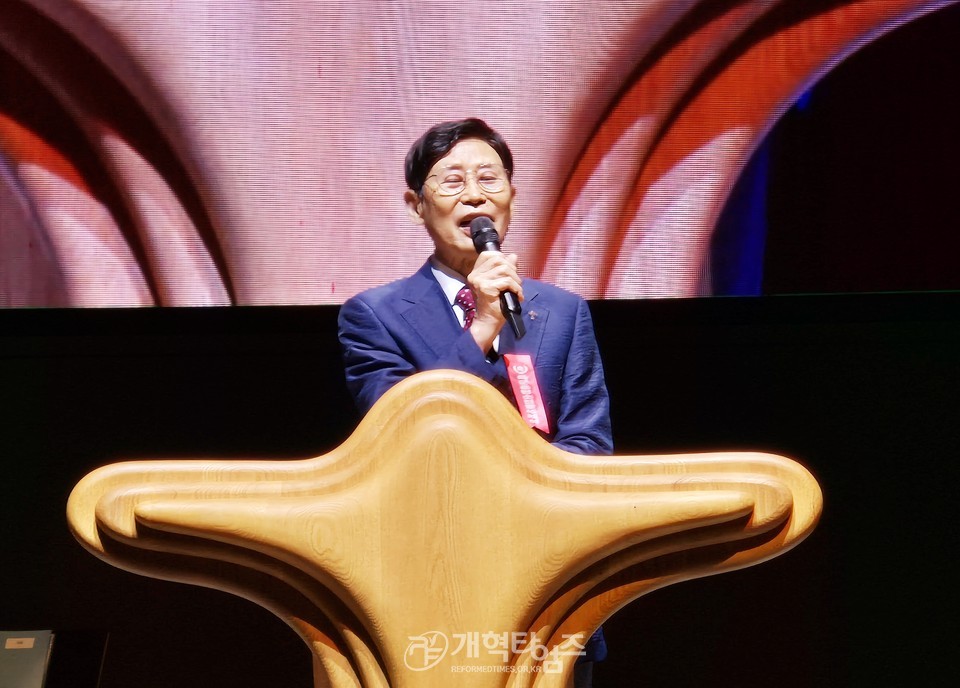 총회군선교회 서울북부지회,「제632차 연무대군인교회 육군훈련소 훈련병 진중세례식」모습