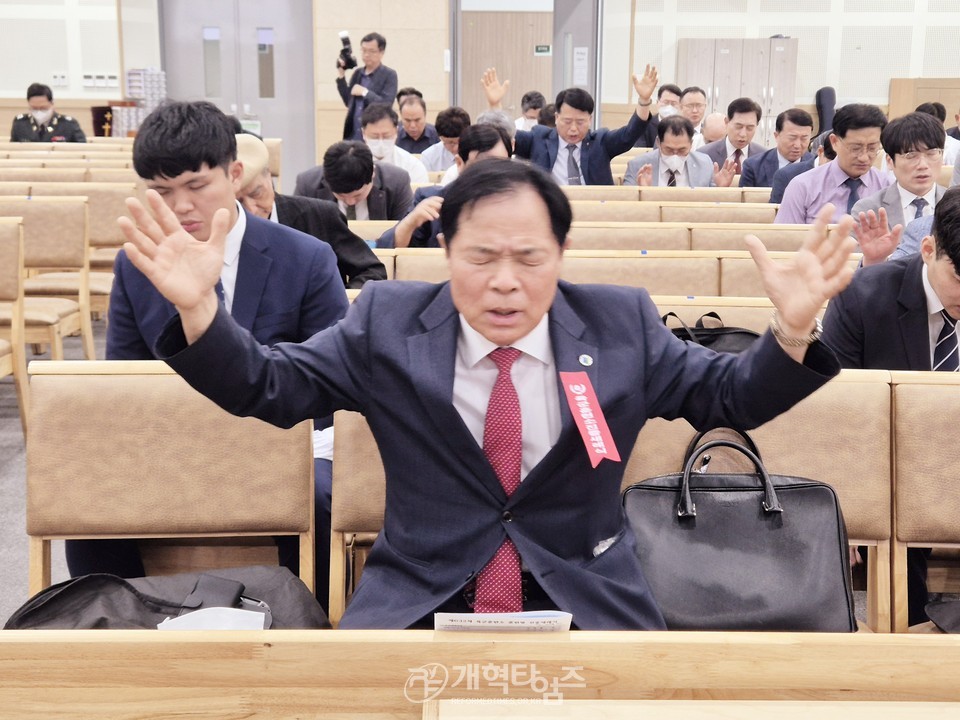 총회군선교회 서울북부지회,「제632차 연무대군인교회 육군훈련소 훈련병 진중세례식」모습