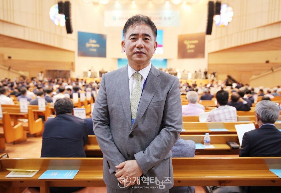 제109회 총회 여성사역자 강도권 허락 처리 모습