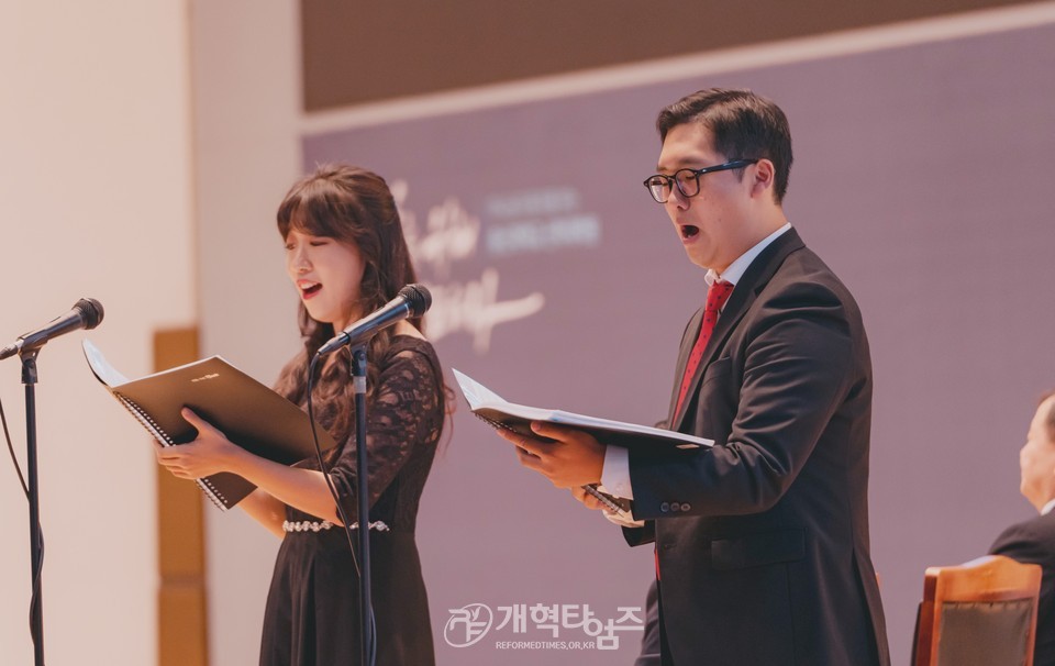 총신대 신대원 총동창회, 2학기 장학금 전달예배 모습