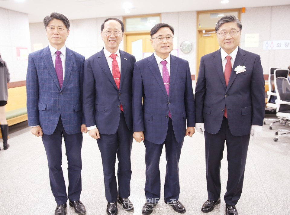 부총회장 장봉생 목사, 장녀 소영 양 결혼예식 모습