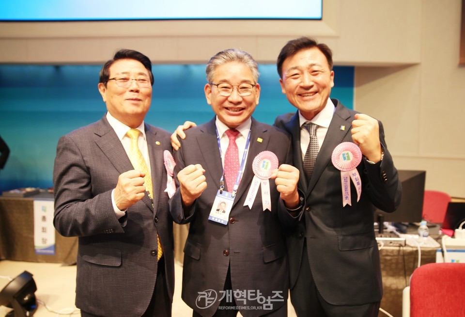 임병재 목사, 제109회 총회 서기 당선 모습