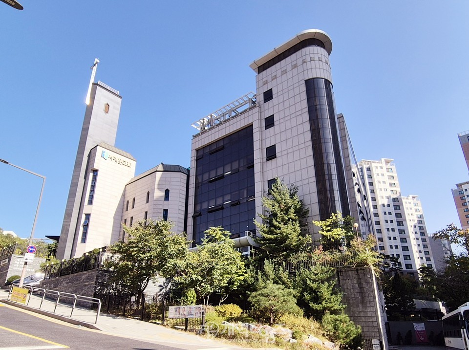 부총회장 장봉생 목사, 장녀 결혼예식 모습