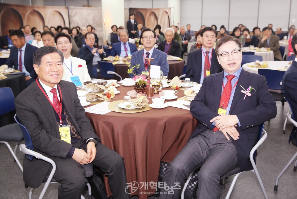 총신대 신대원 제79회 동창회 제35차 정기총회 모습
