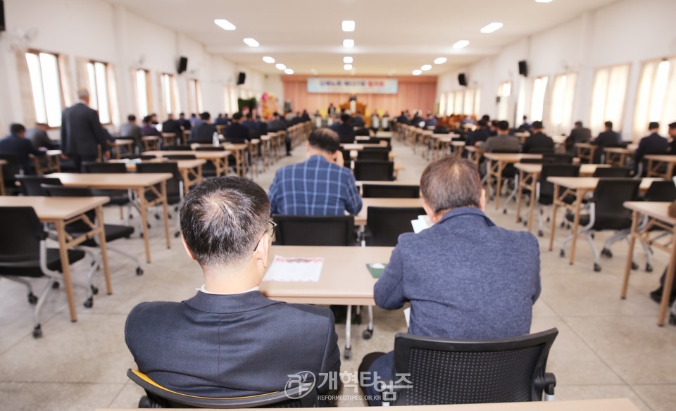 김형곤 장로, 「109회 총회 장로 부총회장 취임 감사예배」모습
