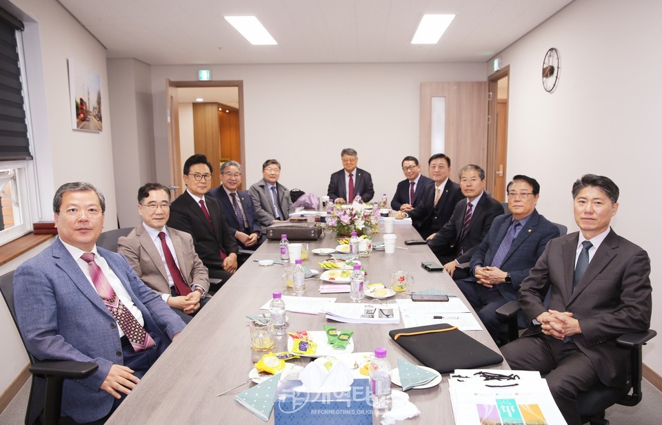 대한예수교장로회총회 109회기 6차 총회 임원회 모습