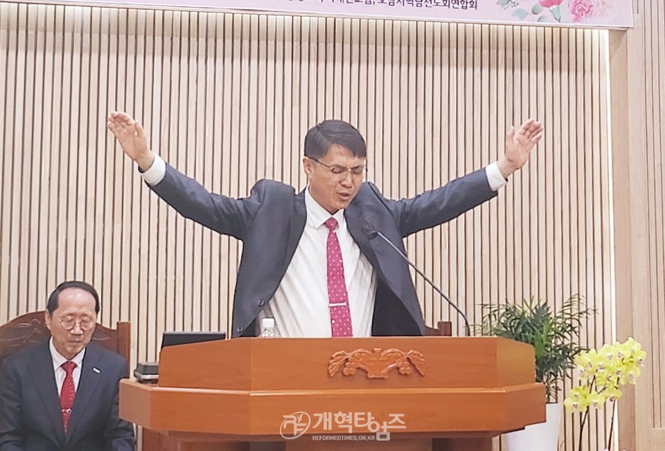 열방디딤돌선교회, 인계중앙교회 리모델링 감사예배 및 정기이사회 모습