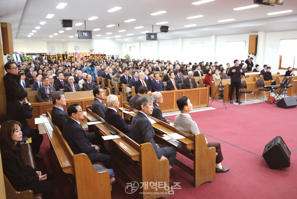 대신대, 「개교 70주년기념 감사예배 및 음악회」 모습