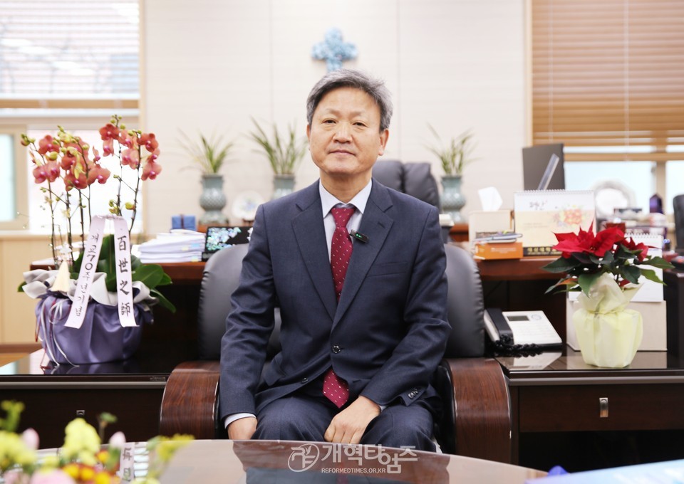 대신대,「개교 70주년기념 감사예배 및 음악회」모습