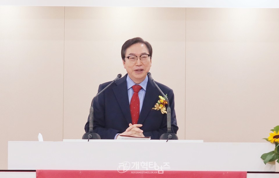 대신대,「개교 70주년기념 감사예배 및 음악회」모습