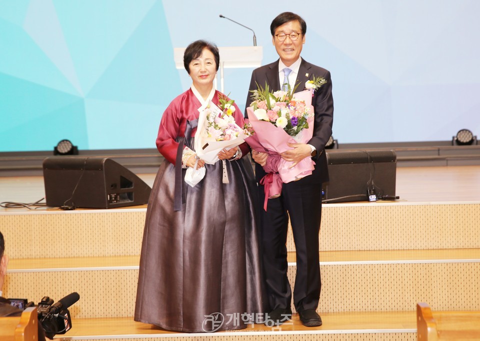 권순웅 목사, 한장총 대표회장 취임감사예배 모습