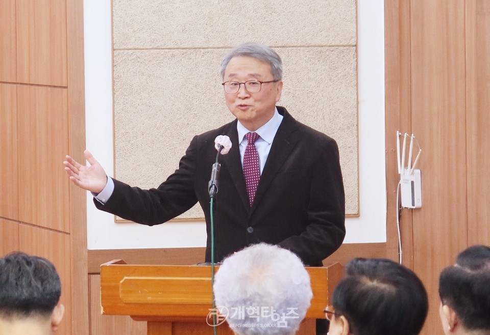 한국교회법학회, 한국교회 140주년 기념 학술세미나 모습