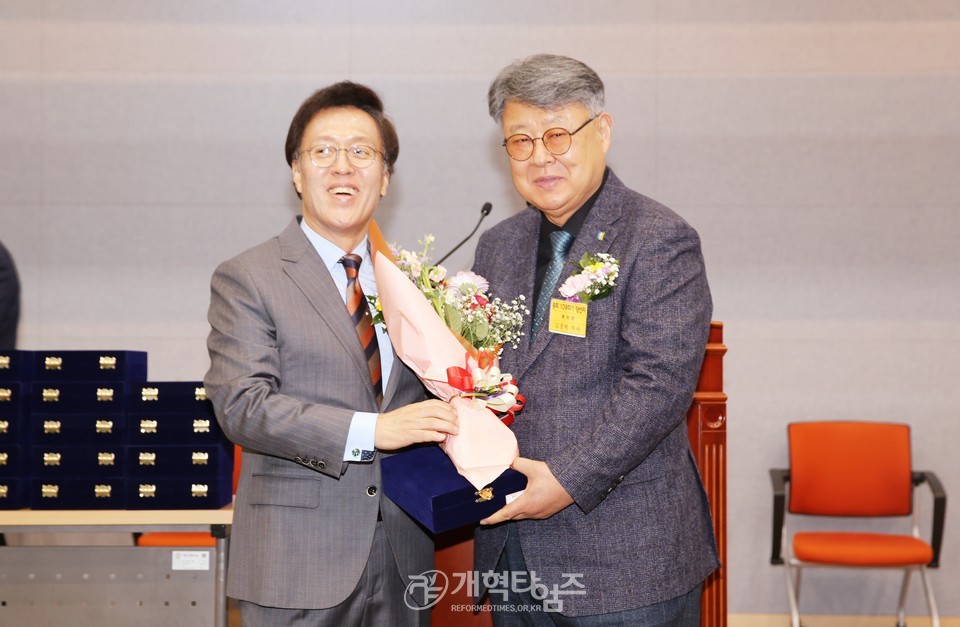 영남협의회, 정기총회 및 당선인 축하예배 모습