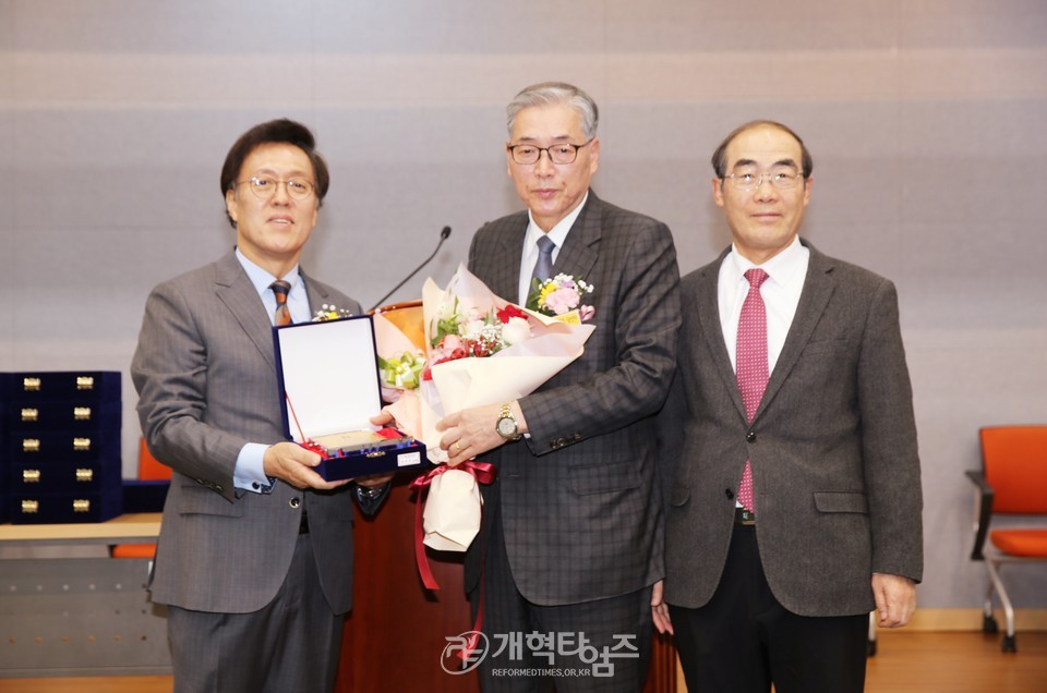 영남협의회, 정기총회 및 당선인 축하예배 모습