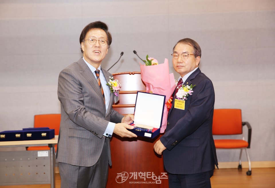 영남협의회, 정기총회 및 당선인 축하예배 모습