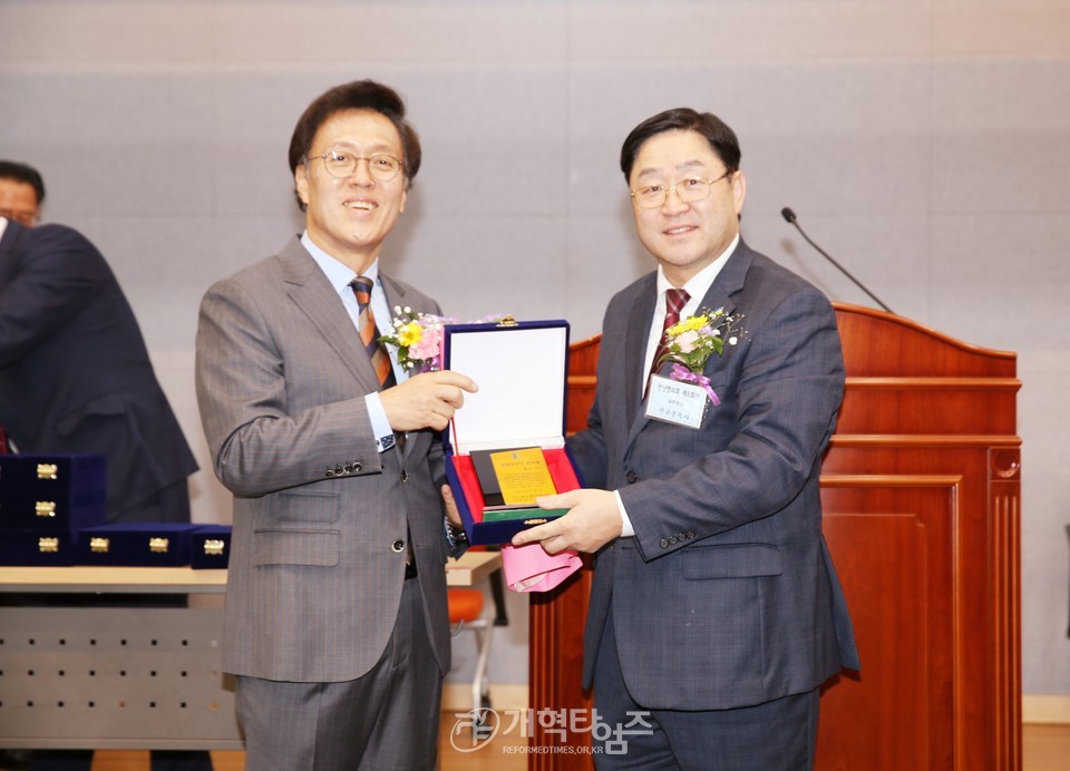 영남협의회, 정기총회 및 당선인 축하예배 모습