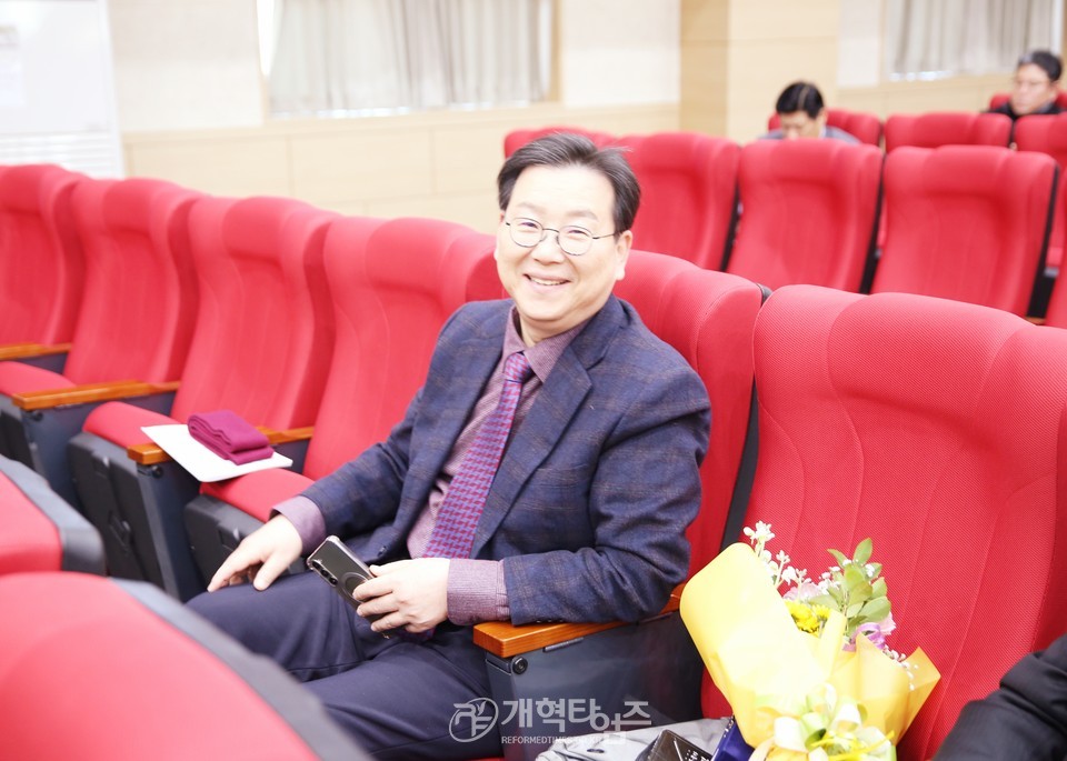 영남협의회, 정기총회 및 당선인 축하예배 모습