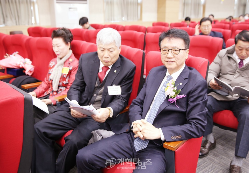 영남협의회, 정기총회 및 당선인 축하예배 모습