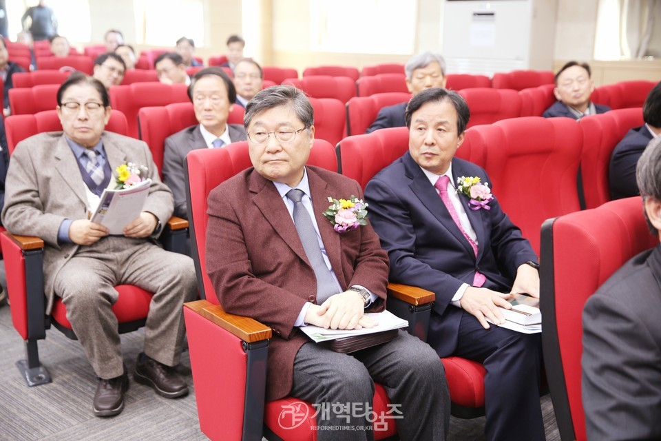 영남협의회, 정기총회 및 당선인 축하예배 모습