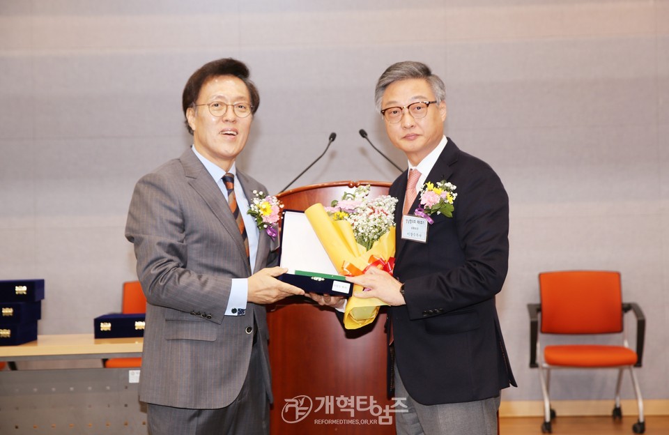 영남협의회, 정기총회 및 당선인 축하예배 모습