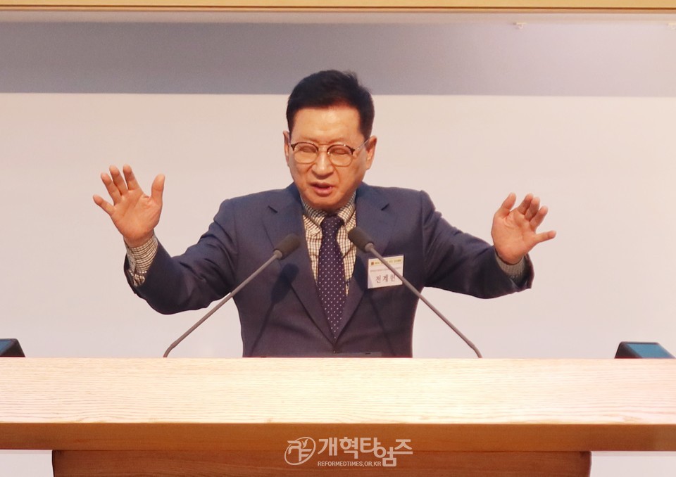 한교총 제8대 대표회장 김종혁 목사 취임 감사예배 모습