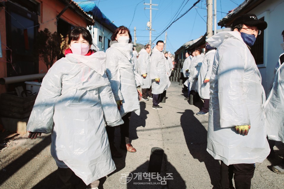 전국남전도회, 상계동 달동네 연탄 나눔행사 모습