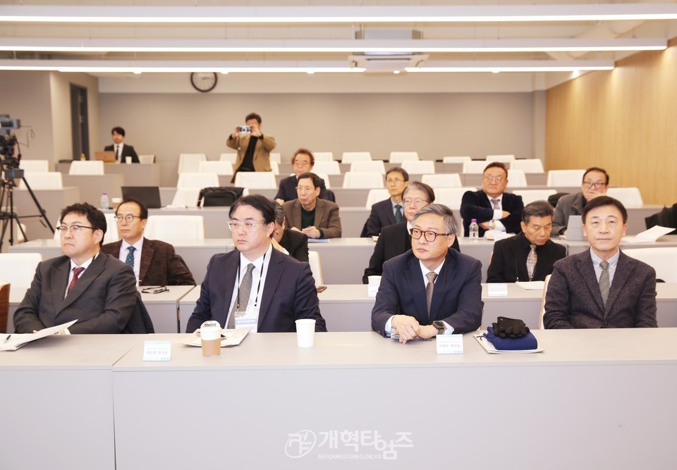 아시아교회정책연구소, 제2차 정기 컨퍼런스 모습