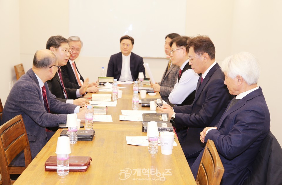 전국목사장로기도회 제1차 준비위원회 회의 모습