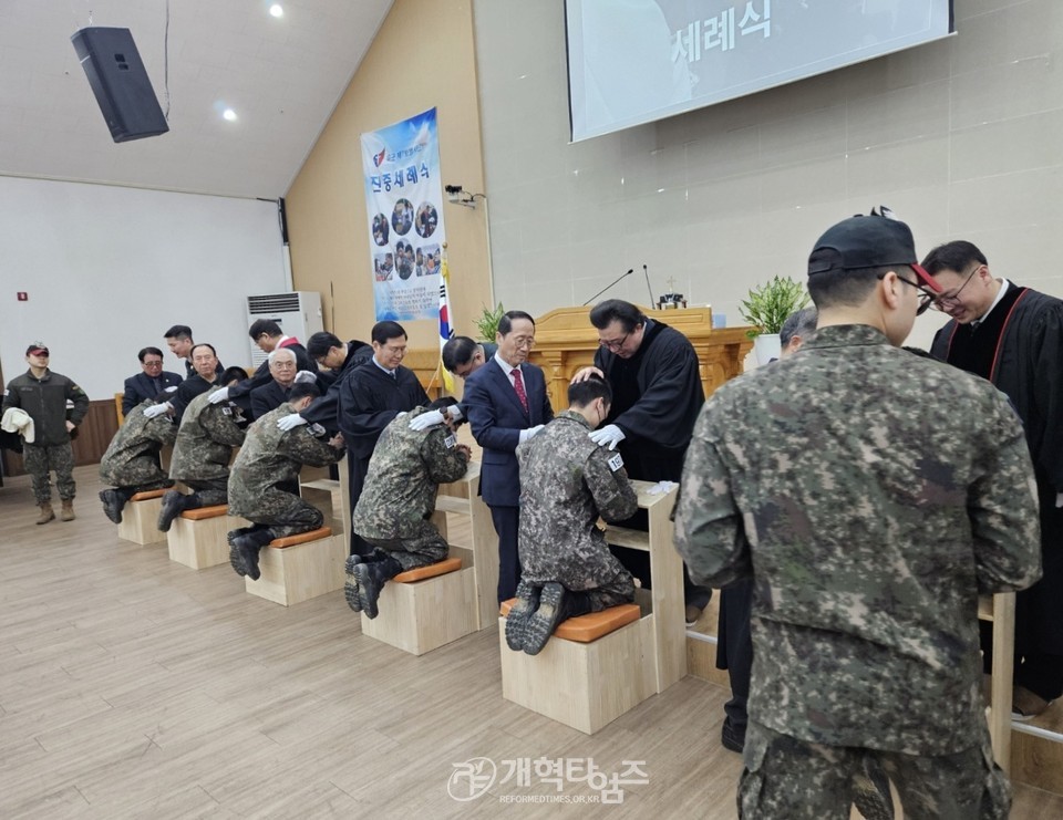 전국남전도회, 「제7보병사단 진중세례식」모습