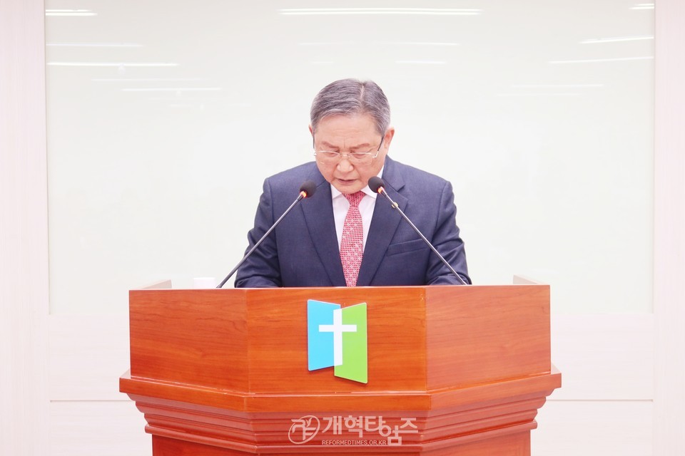 총회증경총회장단, 신년전체회의 모습