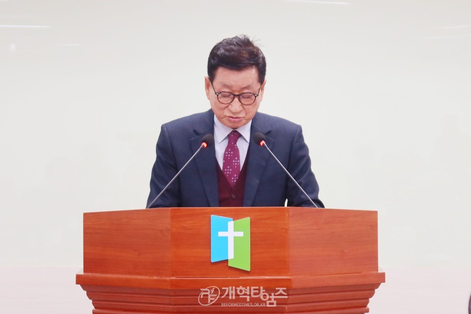 총회증경총회장단, 신년전체회의 모습