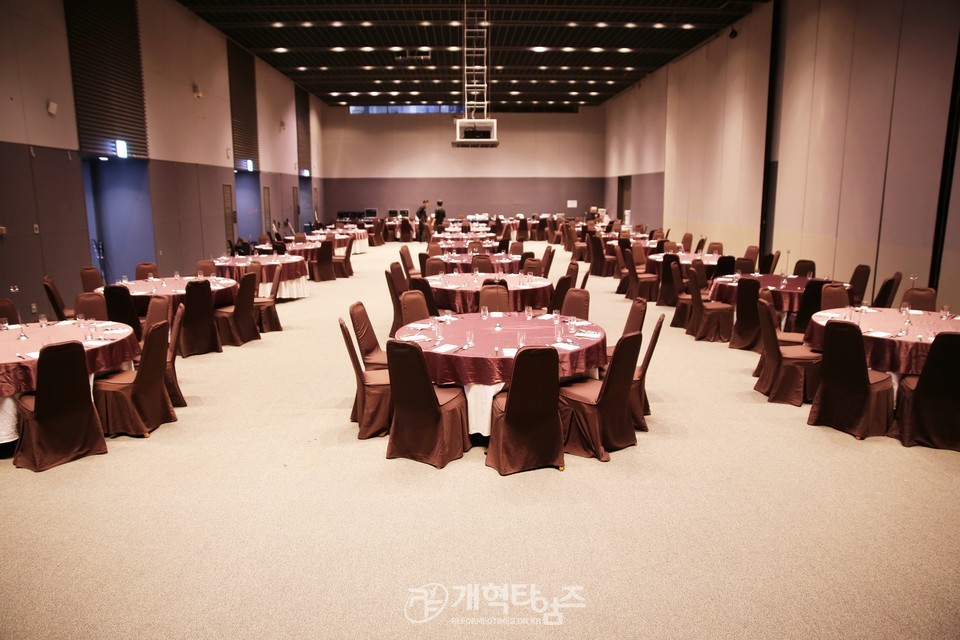 서울ㆍ서북지역장로회 임원진, 회원부부수련회 및 농어촌 리모델링 교회 답사 모습
