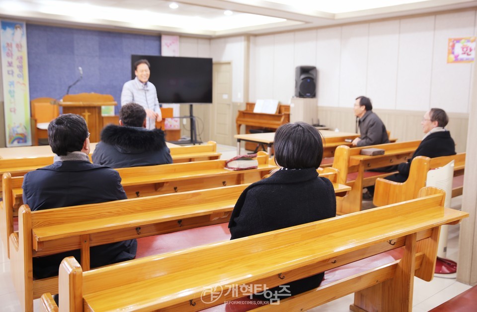서울ㆍ서북지역장로회 임원진, 회원부부수련회 및 농어촌 리모델링 교회 답사 모습