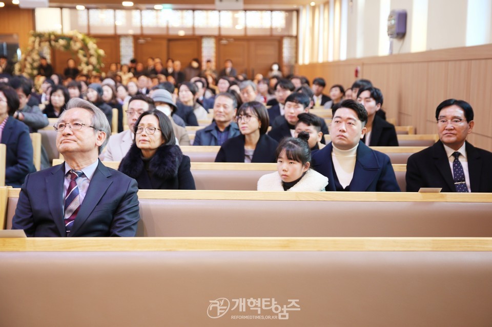 총회군선교회 회장 홍성현 목사, 딸 결혼예식 모습
